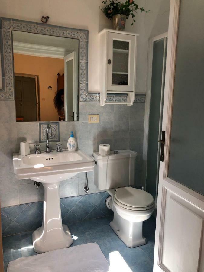 Apartamento La Stanza Di Caterina Villalfonsina Exterior foto